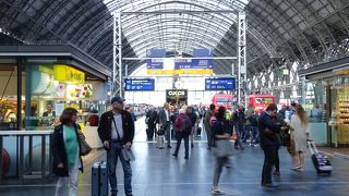 大きな駅です。
