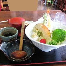 暑い日にはぴったり！、冷やしおろし天婦羅うどん