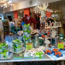 店内売り場手前のディスプレイ