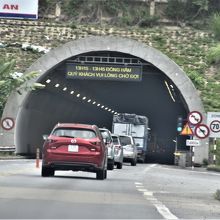 ハイヴァン峠からダナンに戻るのに通ったトンネル