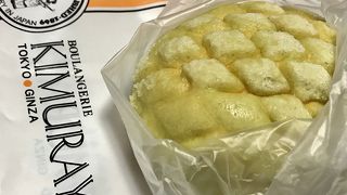 メロンクリームパン