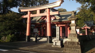 住宅地の中にある宮崎の八幡さま