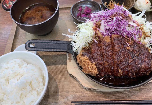 味噌カツを食べました。