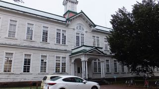 形は時計台に通じるものが。