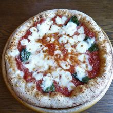 秩父やまなみチーズ工房モッツァレラチーズのマルゲリータ　