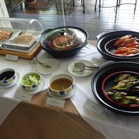 朝食。クラブルーム専用カウンター。