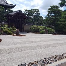 建仁寺の大きな石庭