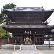 泉岳寺山門 