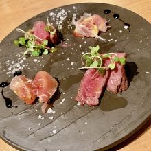 ローストビーフ＆イチヂク生ハム。