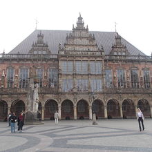 広場からの様子です。