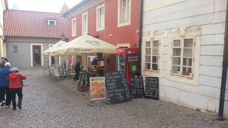 チケットは値段が異なります