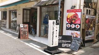 トアロードの名物カフェ