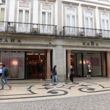 ZARA (ポルト ルアデサンタカタリーナ店)
