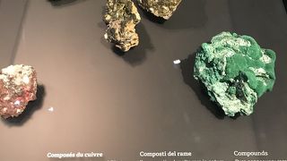 メイドインスイスのお土産も充実