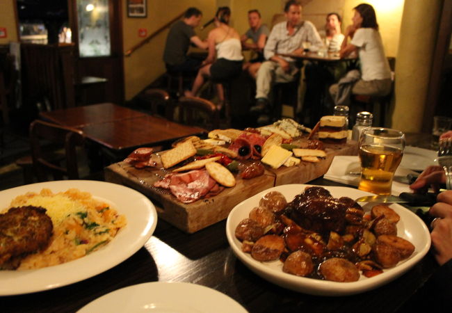 Pog Mahone's irish pub