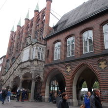 市庁舎の外観です。