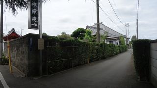 大きなご本堂を持つ寺院でした