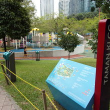 公園内に地図もあります。