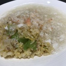 ふかヒレあんかけ蟹レタス炒飯が一番美味しかった