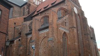 旧市街地の西南のエリアにあります。