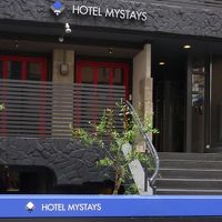 フロントへはまず階段