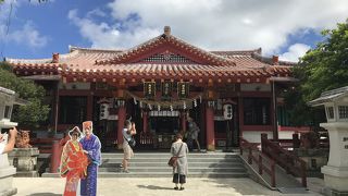 沖縄風神社