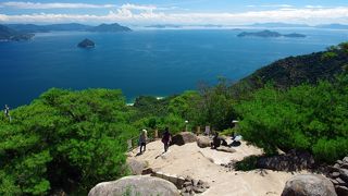 素晴らしい景色の弥山山頂へ