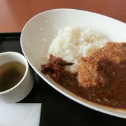 昭和新山を眺めながら昼食