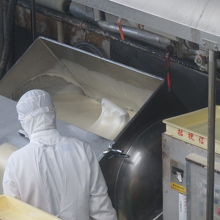 工場見学は大人でも楽しめます。