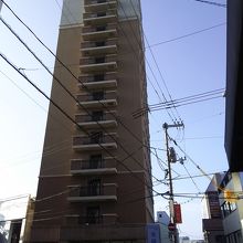 駅からすぐ、以外と静か