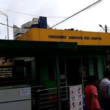 外国人用の料金ブース。