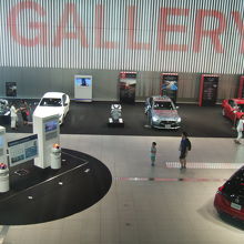 広いギャラリーです