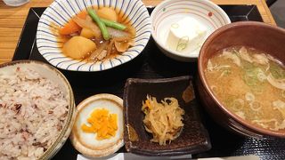 リーズナブルで美味しい定食屋さん!!