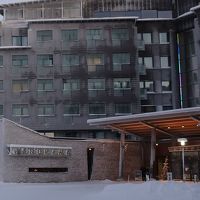 空港からはこちらに到着