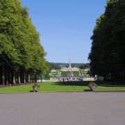 大変広くて美しい公園です。