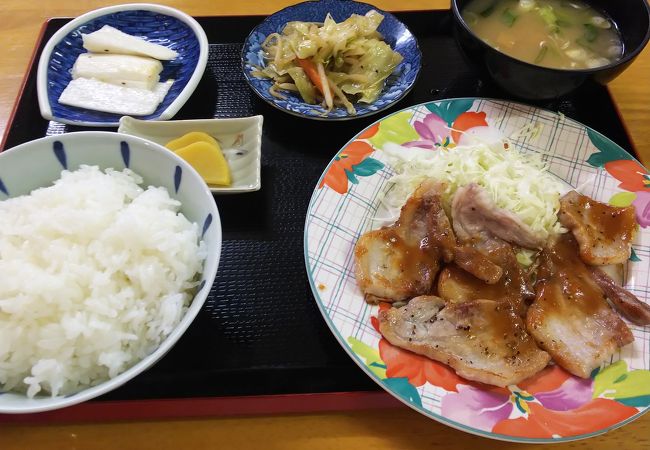 昔ながらの食堂