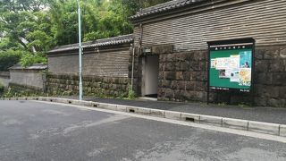 湯島聖堂の東側です