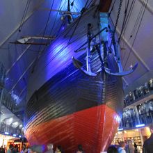 フラム号の実物展示は圧巻