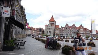 グラン プラス (トゥルネー)