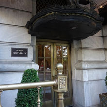 最初はちょっと勇気の要る感じの入り口