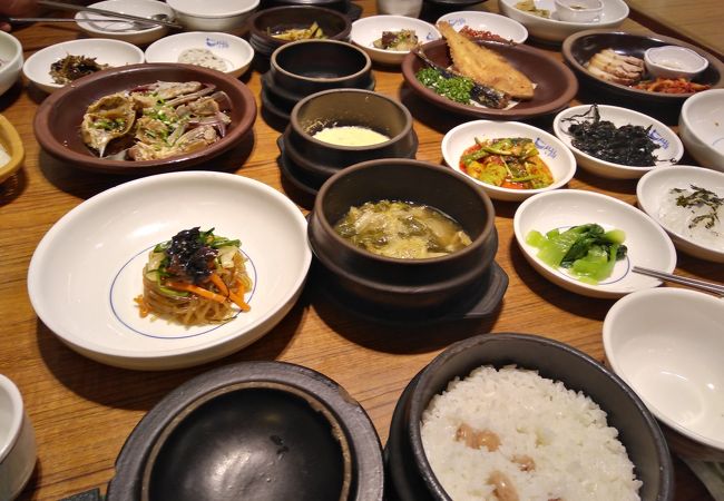 食べたい韓国料理が一度に楽しめる韓定食