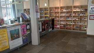 リーフレットがいっぱい