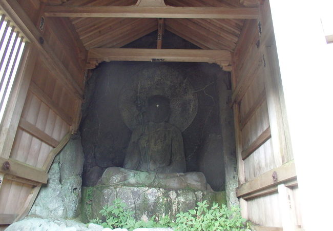 箱根鎌倉古道散策で、六道地蔵（摩崖仏）に行きました