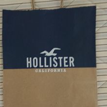 ショップバッグも可愛い。