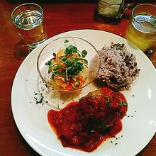 トマトソースのハンバーク