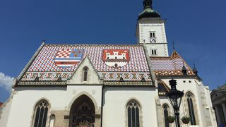 屋根の模様が見どころ