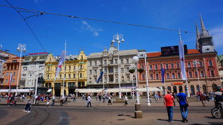 トラムが通っている通り