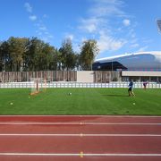 トラックで練習@Dinamo Stadium (warm up stadium)