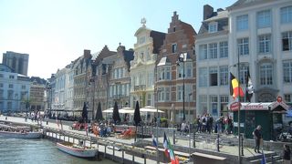 ゲントの美しい水辺の風景