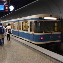 古くて可愛らしい車両